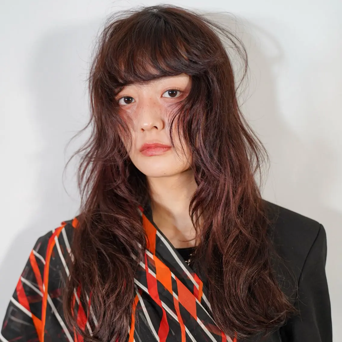 ロング カラー ブリーチ ブリーチなしカラー ピンクカラー ダウンパーマ 【sity.ザイク】のヘアスタイル