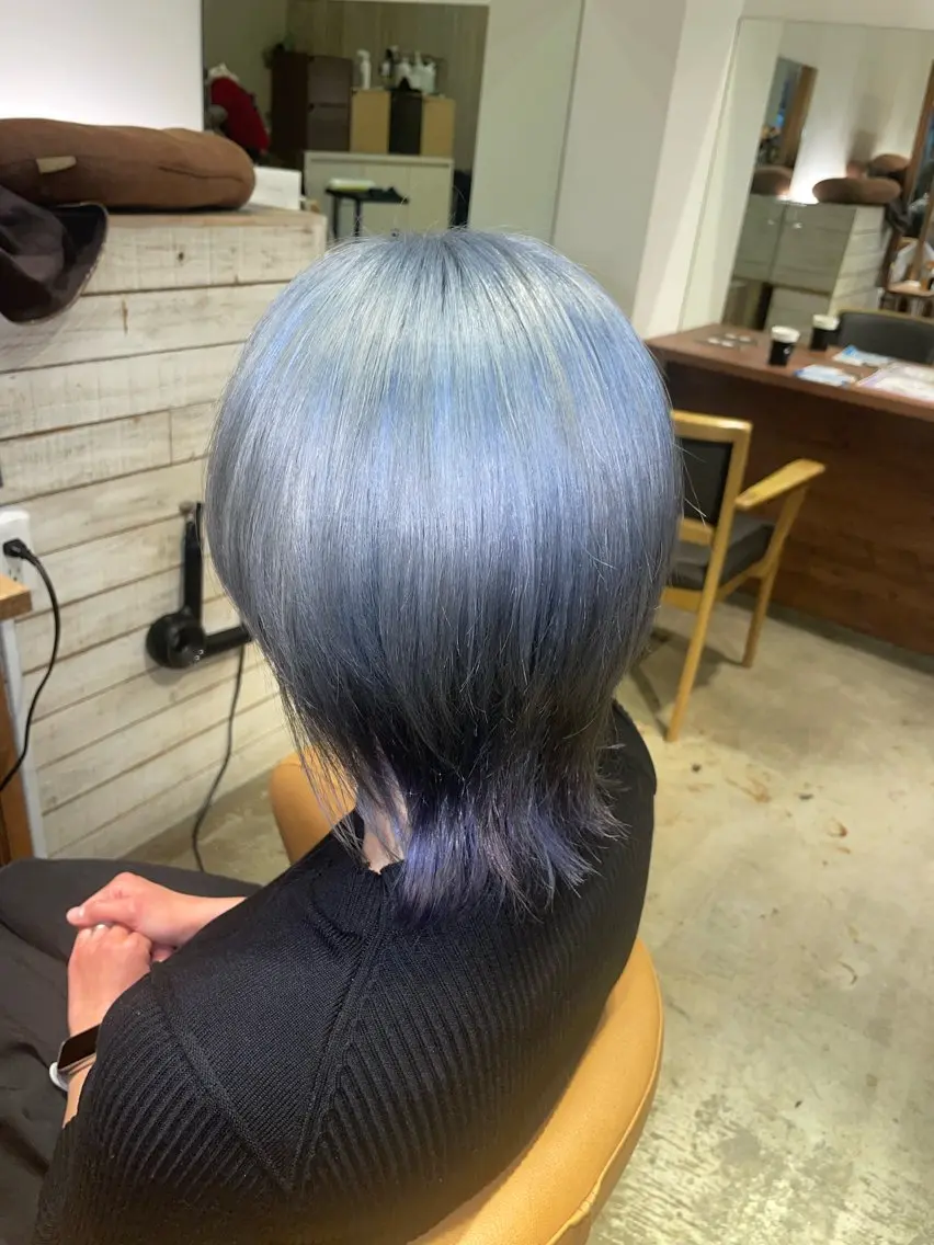 ミディアム カラー ブルーカラー シルバー カット ヘアカラー トリートメント EARTH菊名店👾 ひらのすぐるのヘアスタイル