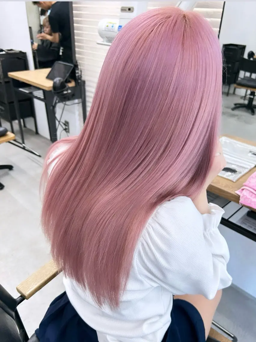 ロング カラー メンズ ピンクカラー ホワイトピンク カット ヘアカラー トリートメント 🧸艶々韓国ヘア 🧁mizunaのヘアスタイル