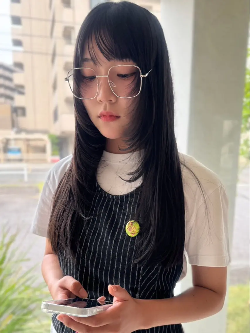 ロング 横溝 玲香のヘアスタイル