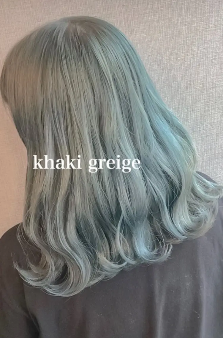 セミロング ハイトーン🦋 miuのヘアスタイル