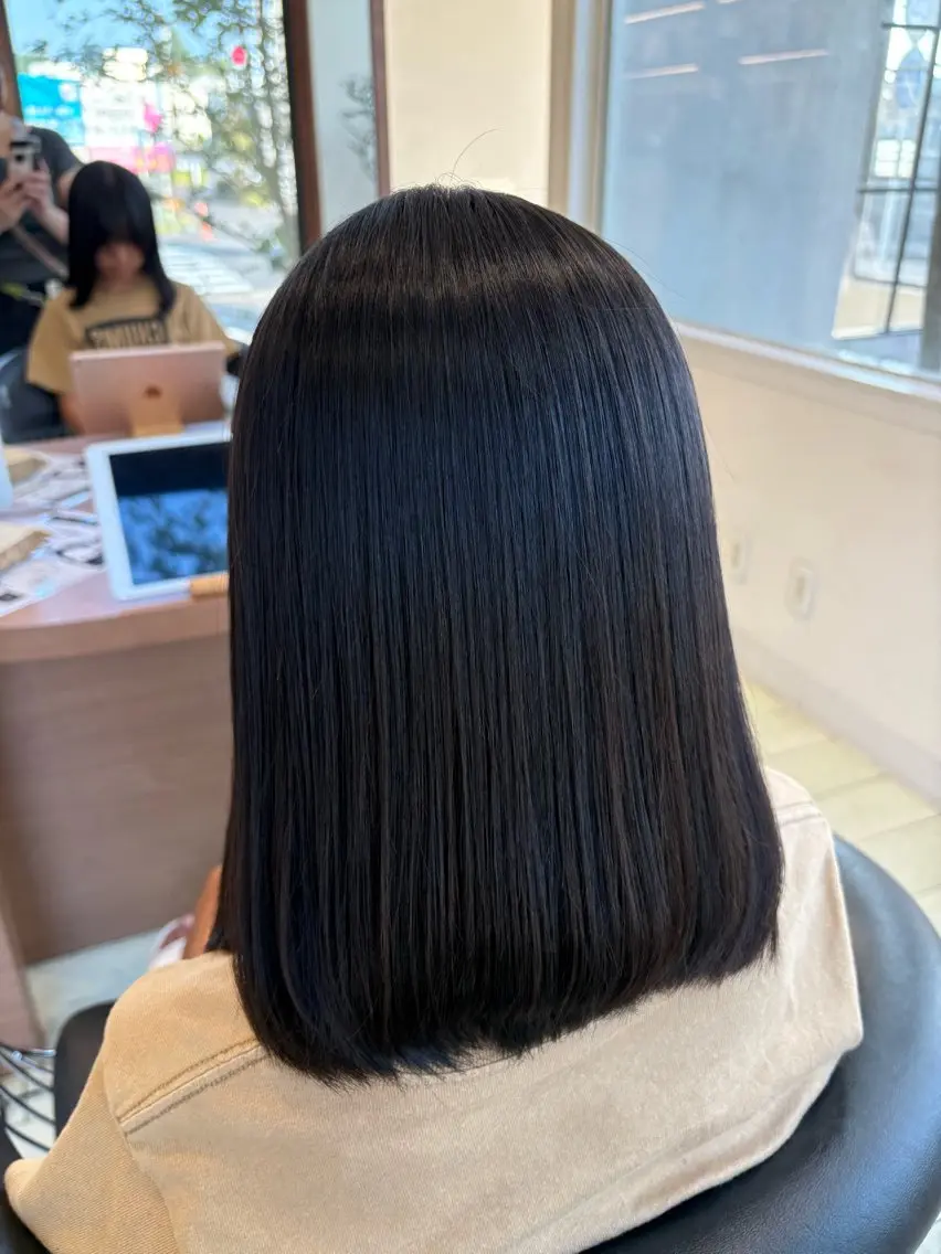 ロング 縮毛矯正 艶カラー✨ 河津さくらのヘアスタイル