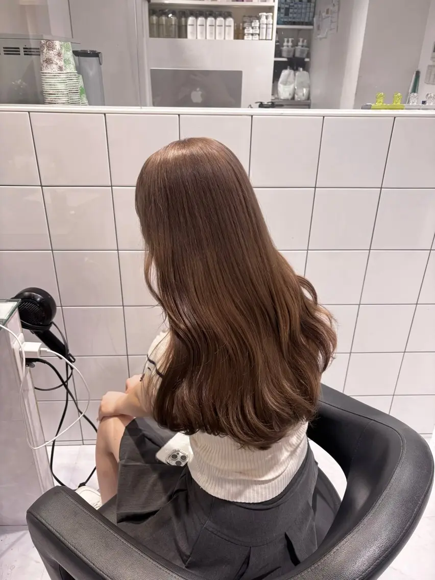 🤎 盛れるブラウンなら🤎ブリーチなしダブルカラー+髪質改善トリートメント+コテ巻き仕上げの写真