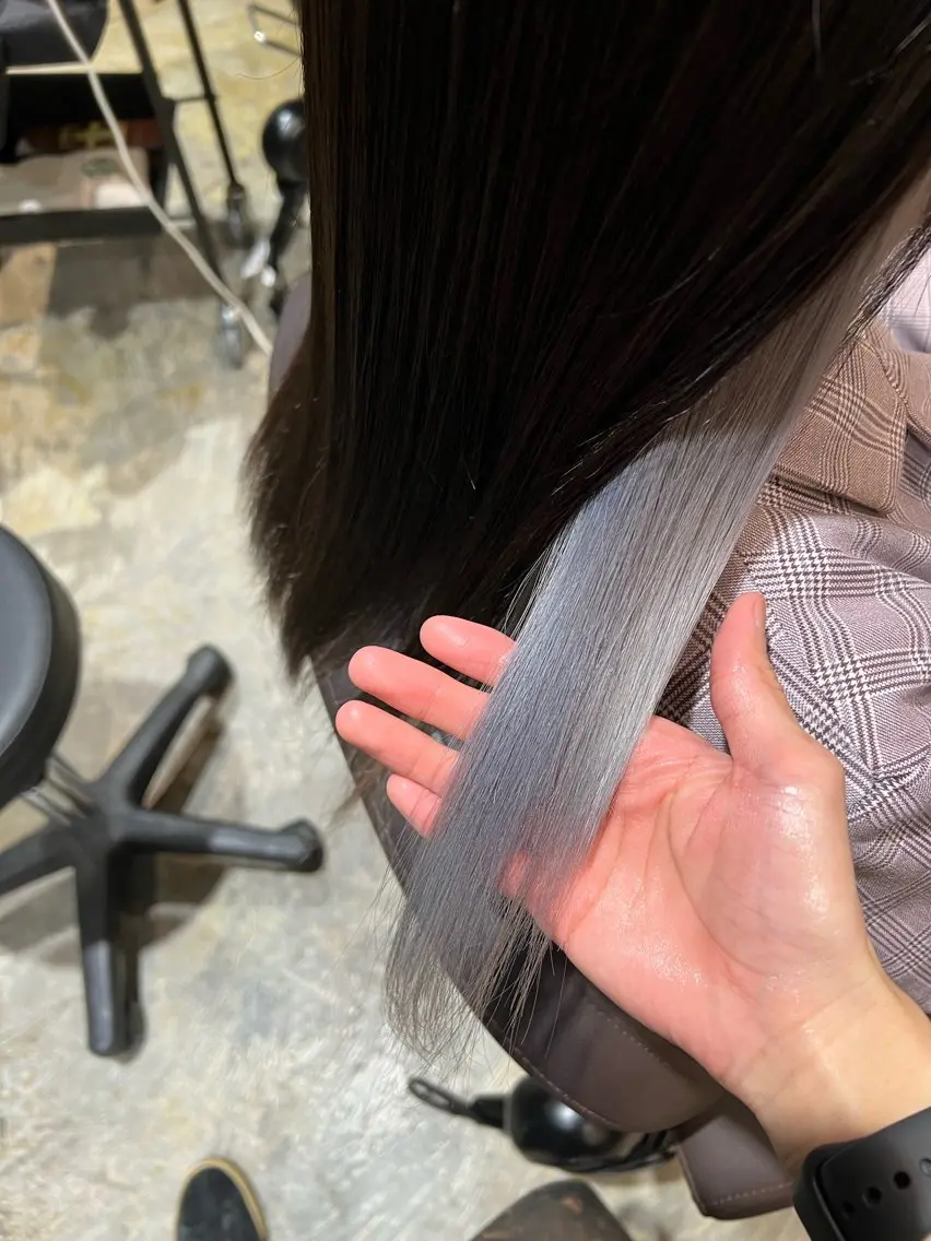 ロング カラー ブリーチ インナーカラー ヘアカラー トリートメント ヘッドスパ カラースペシャリスト しょう🧑🏼‍🎨のヘアスタイル