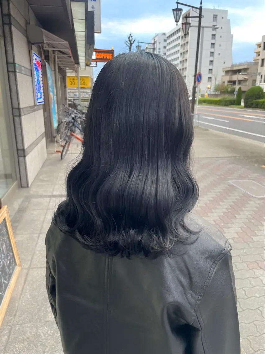 セミロング カラー カット ヘアカラー トリートメント イワタ マハ/ minim hairのヘアスタイル