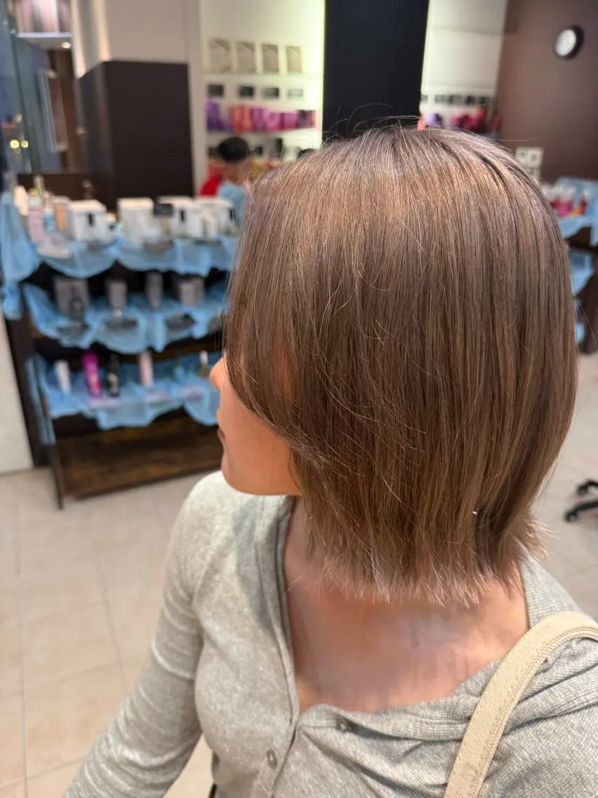 ミディアム カット DECOR おりん丸。のヘアスタイル