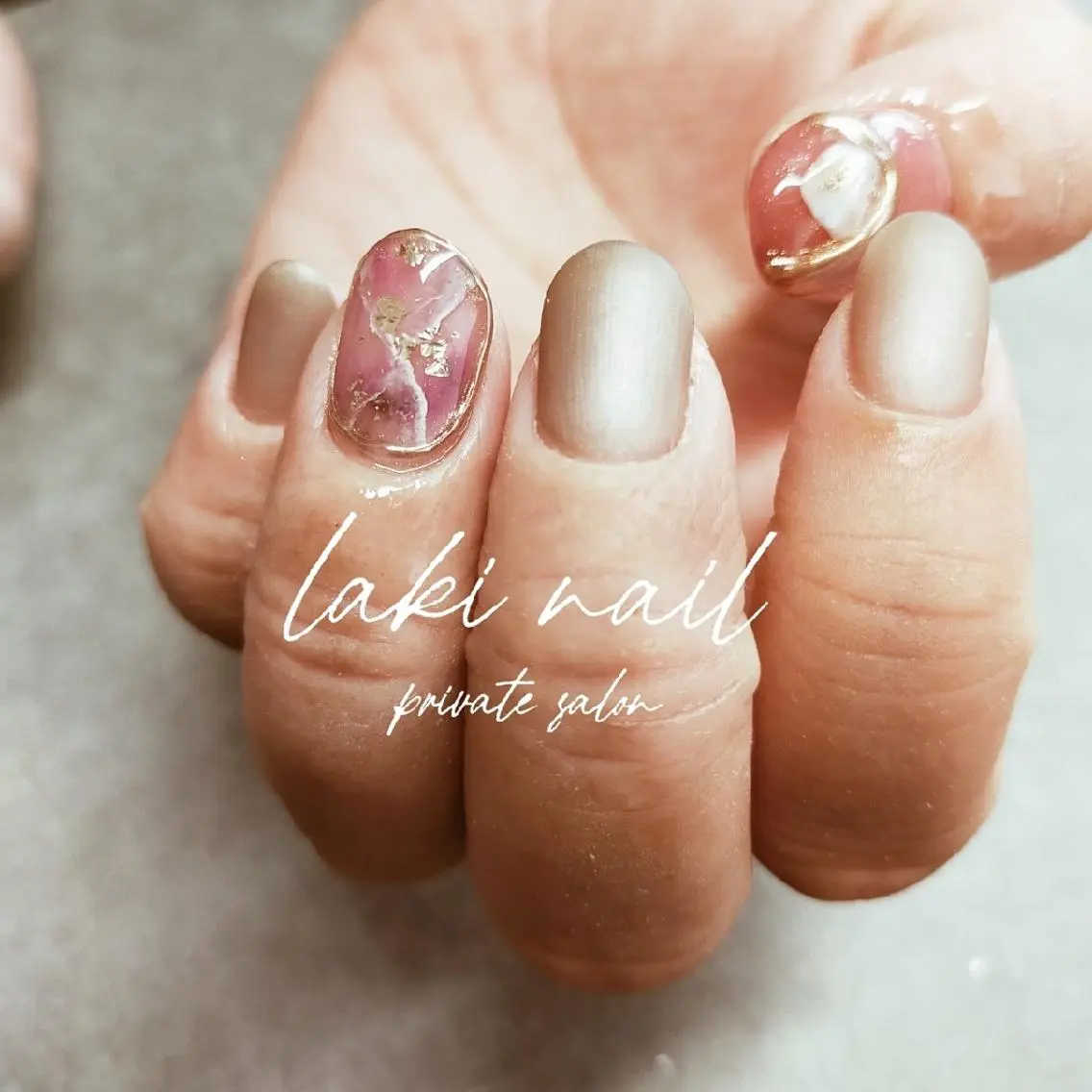 ネイル フレンチネイル マットネイル ミラーネイル ニュアンスネイル 冬ネイル by lakiのネイルデザイン