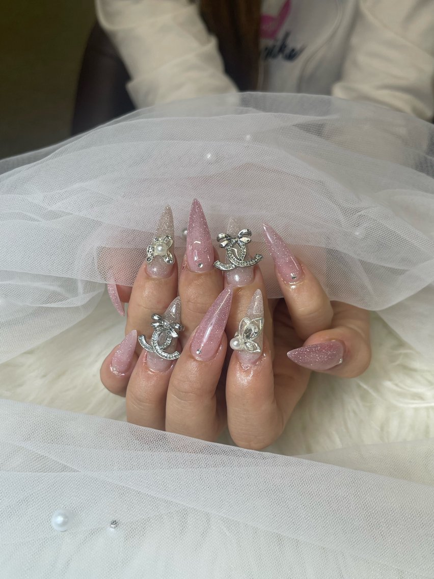 ネイル ハンドネイル NiJi Nailsのネイルデザイン