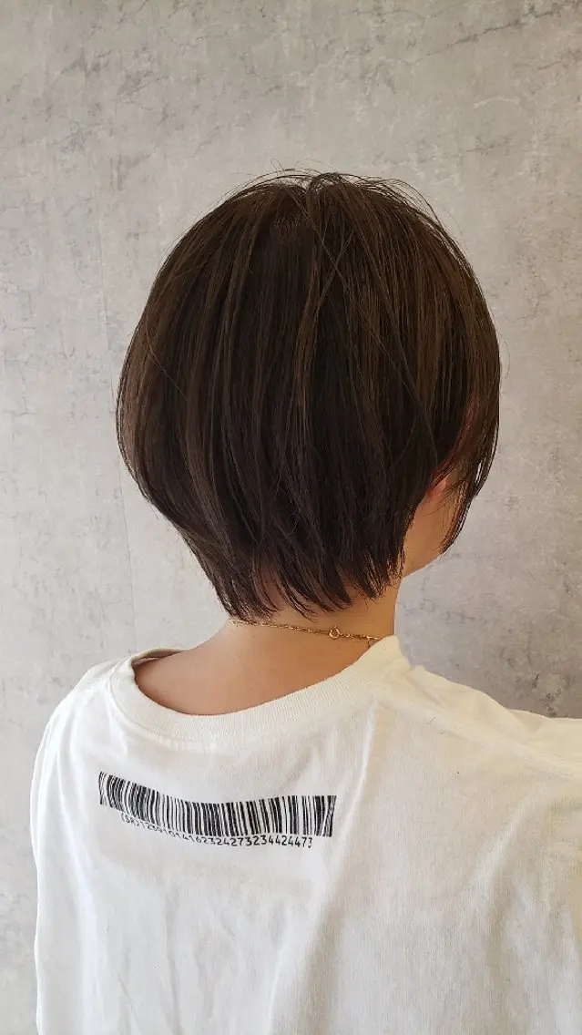 ショート 顔周りカット ショートヘア 🤍山岸 彩花🤍のヘアスタイル