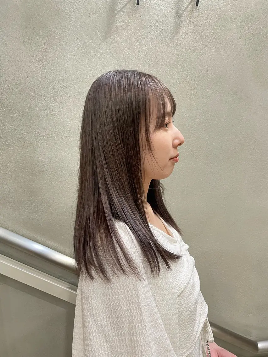 ロング カラー 佐藤 永夏のヘアスタイル