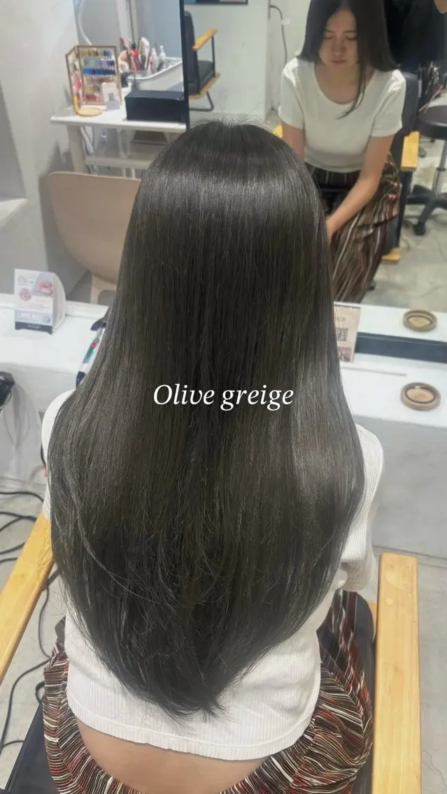 ロング カラー ヘアカラー Hana 🩰のヘアスタイル