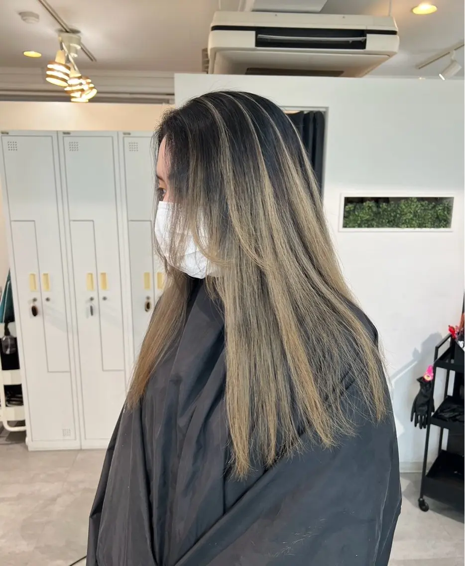 ロング カラー バレイヤージュ ベージュカラー レイヤーカット 指名数No.1 /NAOYAのヘアスタイル