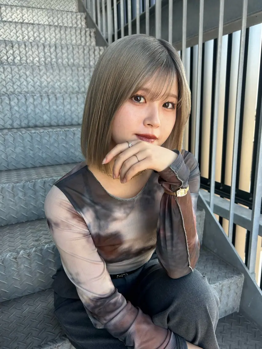 ミディアム カラー ブリーチ ハイトーンカラー トリートメント 小倉/レイヤー/ 顔周りカット/naoのヘアスタイル