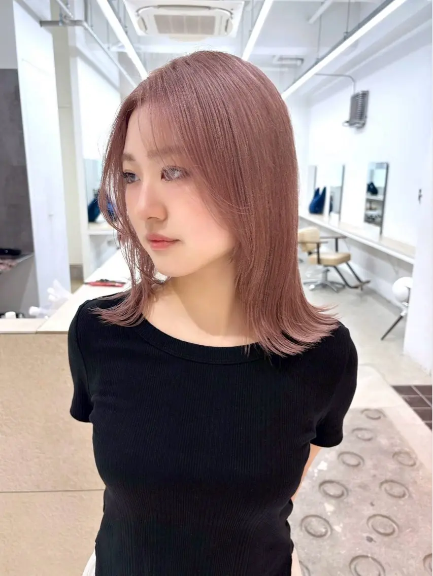 セミロング カラー 🦋ナチュラルカラー /ブリーチ🥀恵佑のヘアスタイル