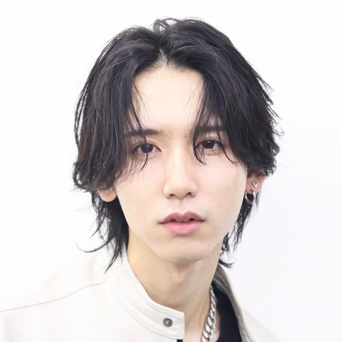 メンズ センターパート メンズウルフカット ウルフカット ✨🔥✨️メンズカラ ー得化REON✨🔥のヘアスタイル