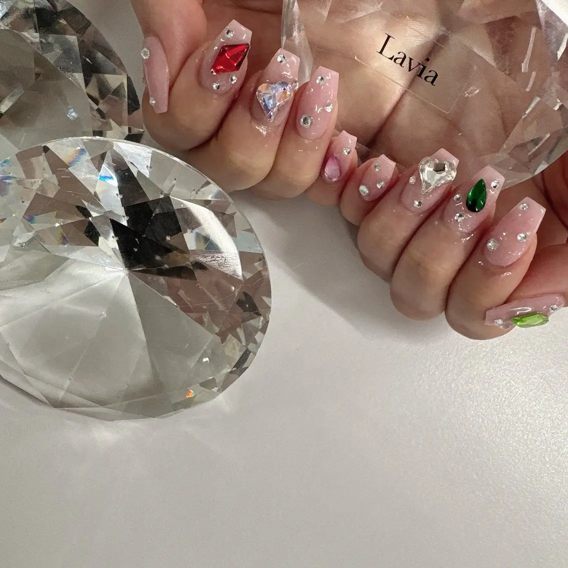 ネイル lavia🖤 ayumiのネイルデザイン