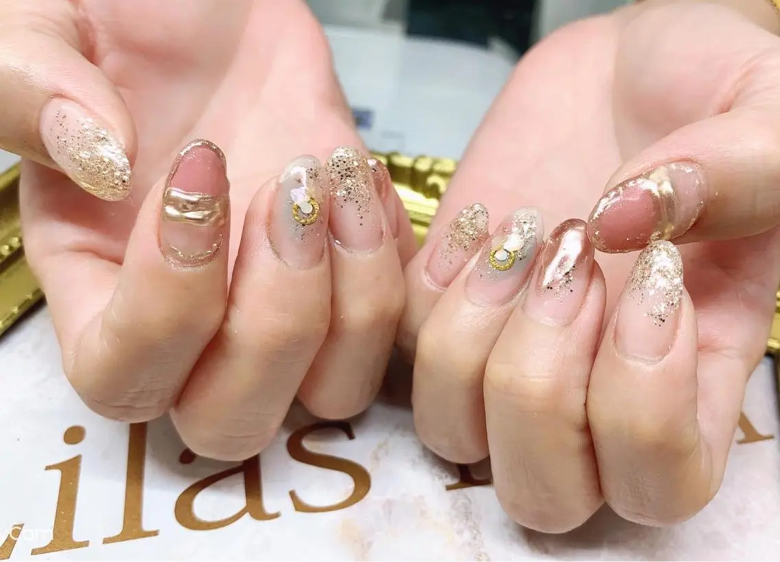 ネイル ジェルネイル ゴージャス ハードジェル ラメ(グリッター) ロングネイル Lilas Nailのネイルデザイン