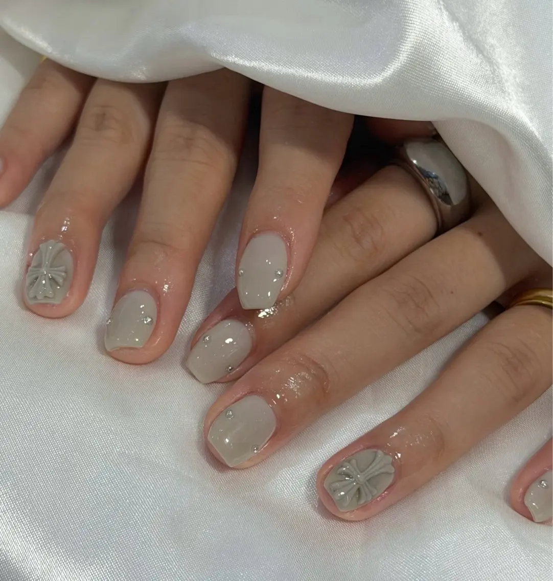 ネイル ハンドネイル フットネイル LAVISH sakiのネイルデザイン