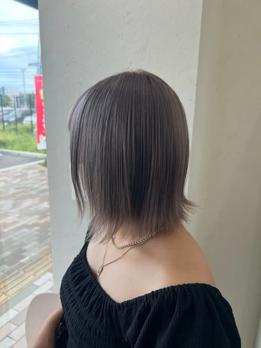 ミディアム カラー ブリーチ シルバー ヘアカラー 太白区/白髪ぼかし ハイライト/千葉達人のヘアスタイル