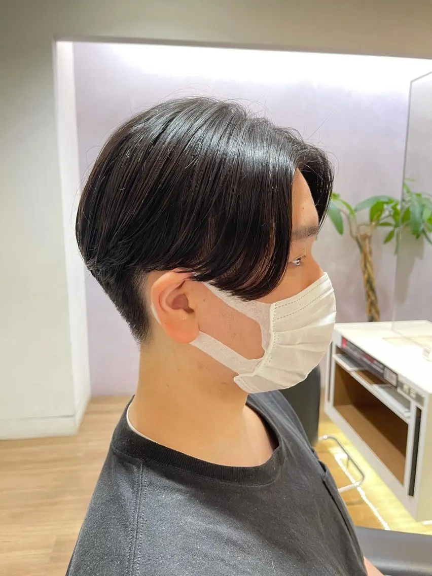 【前髪がへたりやすい方必見❗️】カット+アップパーマ(前髪パーマ)の写真