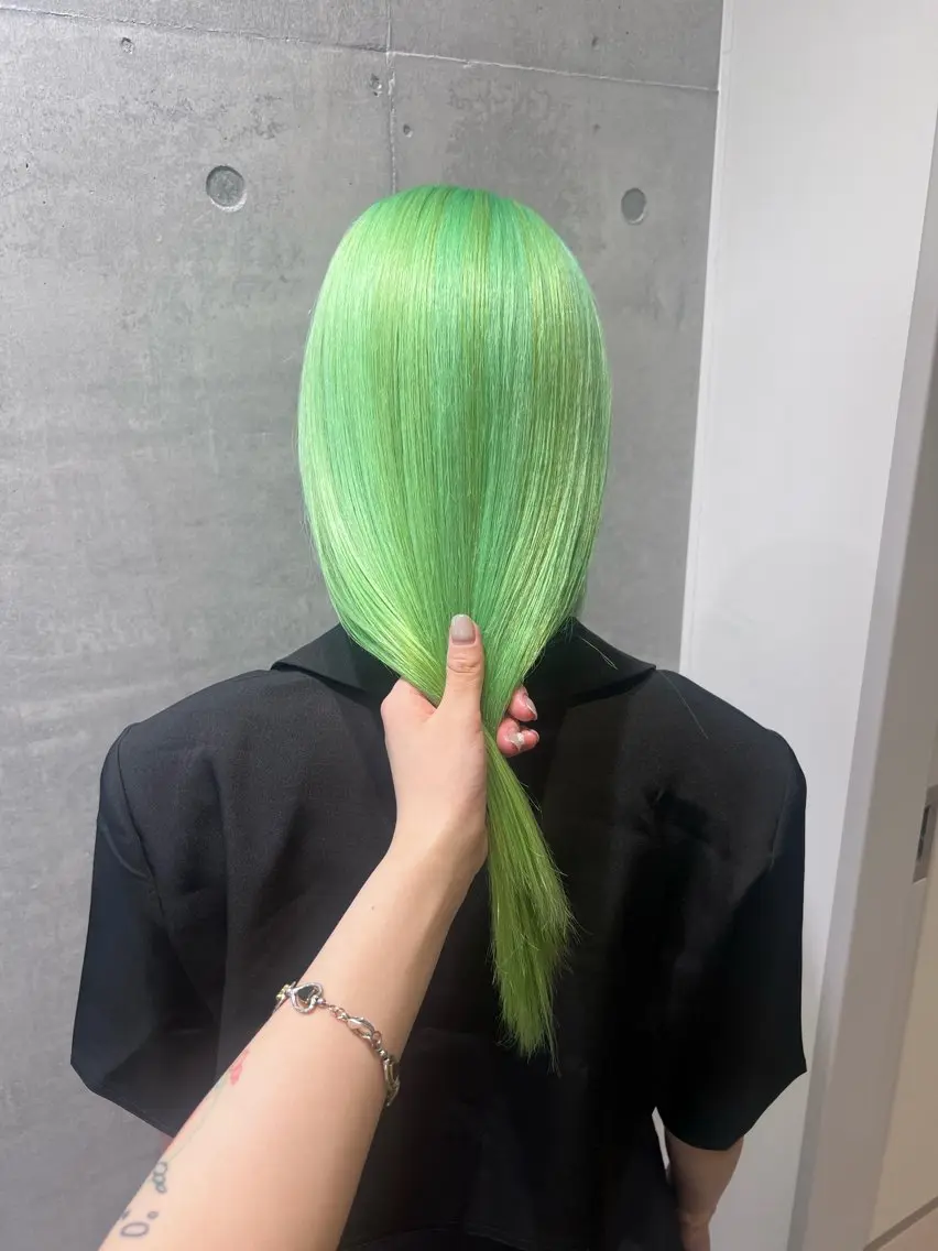 ロング カラー ヘアカラー ハイトーン/ カラー/めい🎀のヘアスタイル