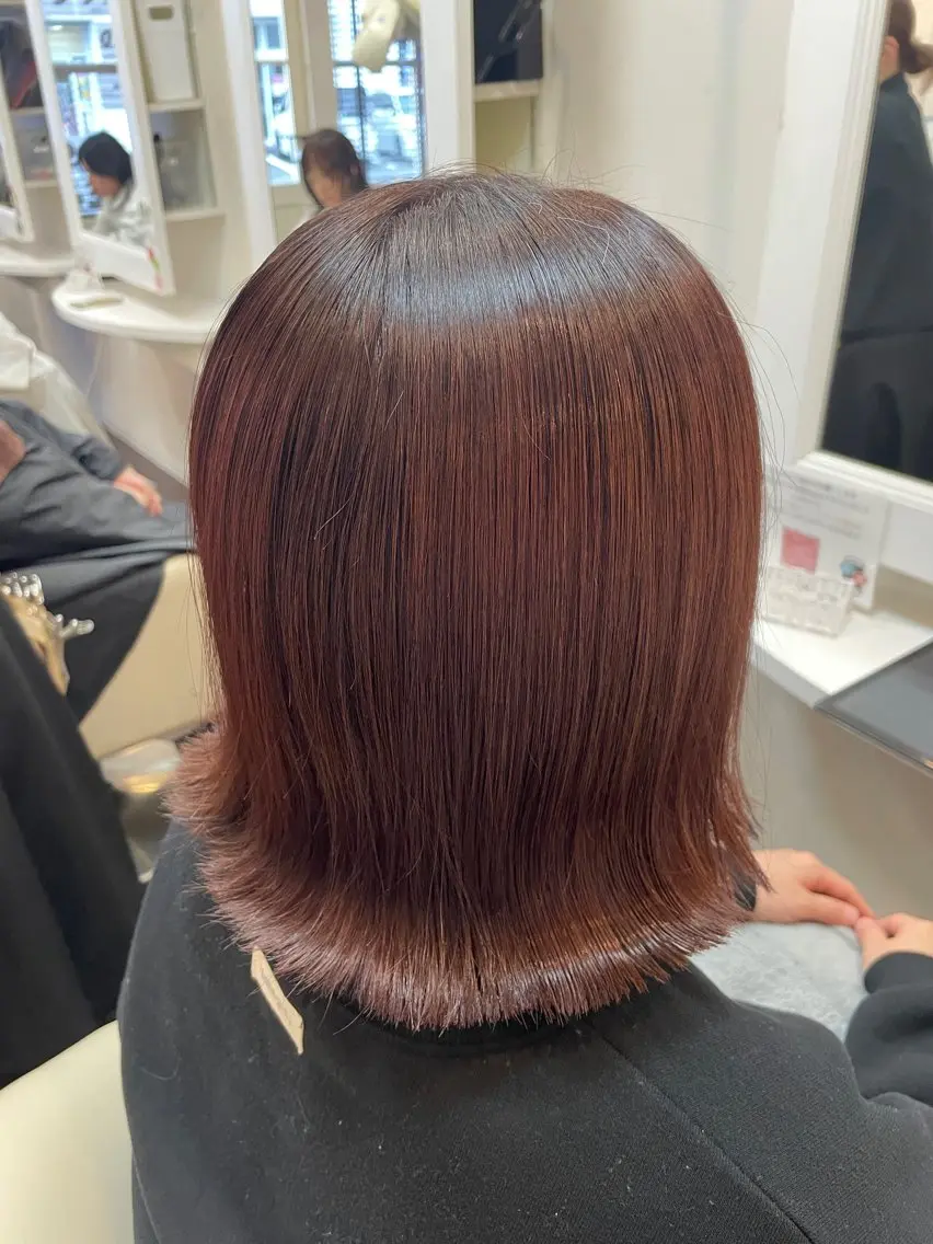 ミディアム レッドブラウン ヘアカラー トリートメント 秋山 麗奈のヘアスタイル