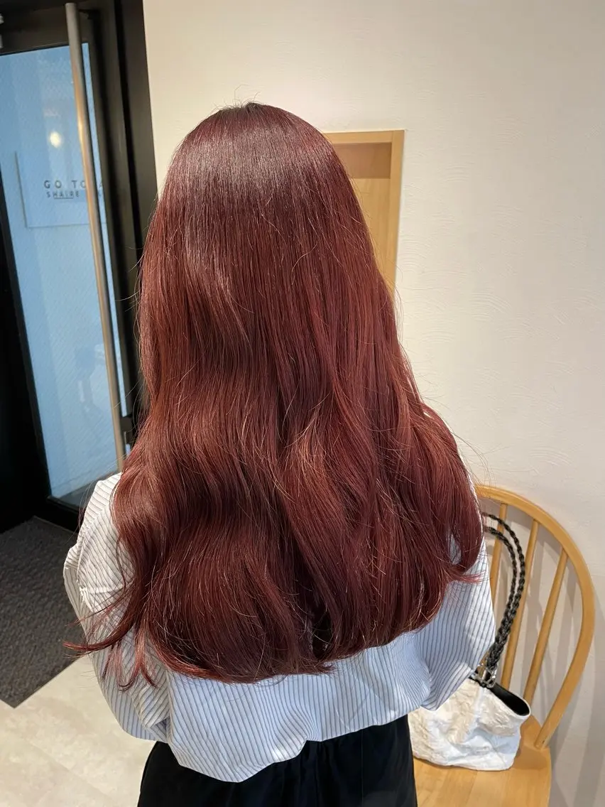 ロング カラー ブリーチ kana .のヘアスタイル