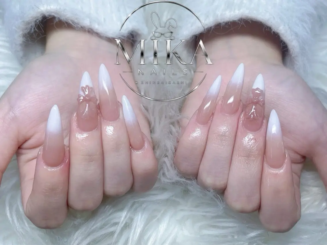 ネイル ハンドネイル Rina Mika Nailsのネイルデザイン