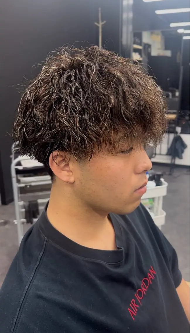 カット+パーマ+カラー+ホワイトメッシュの写真