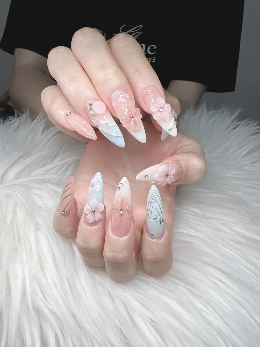 ネイル Lee Nailsのネイルデザイン