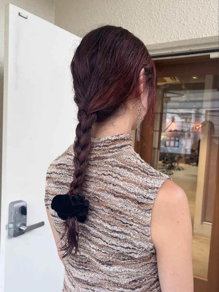 ロング カラー パーマ ブリーチ ダブルカラー ラベンダーカラー ブリーチなしカラー ピンクカラー カット ヘアカラー トリートメント mei|顔まわり ×透明感カラーのヘアスタイル