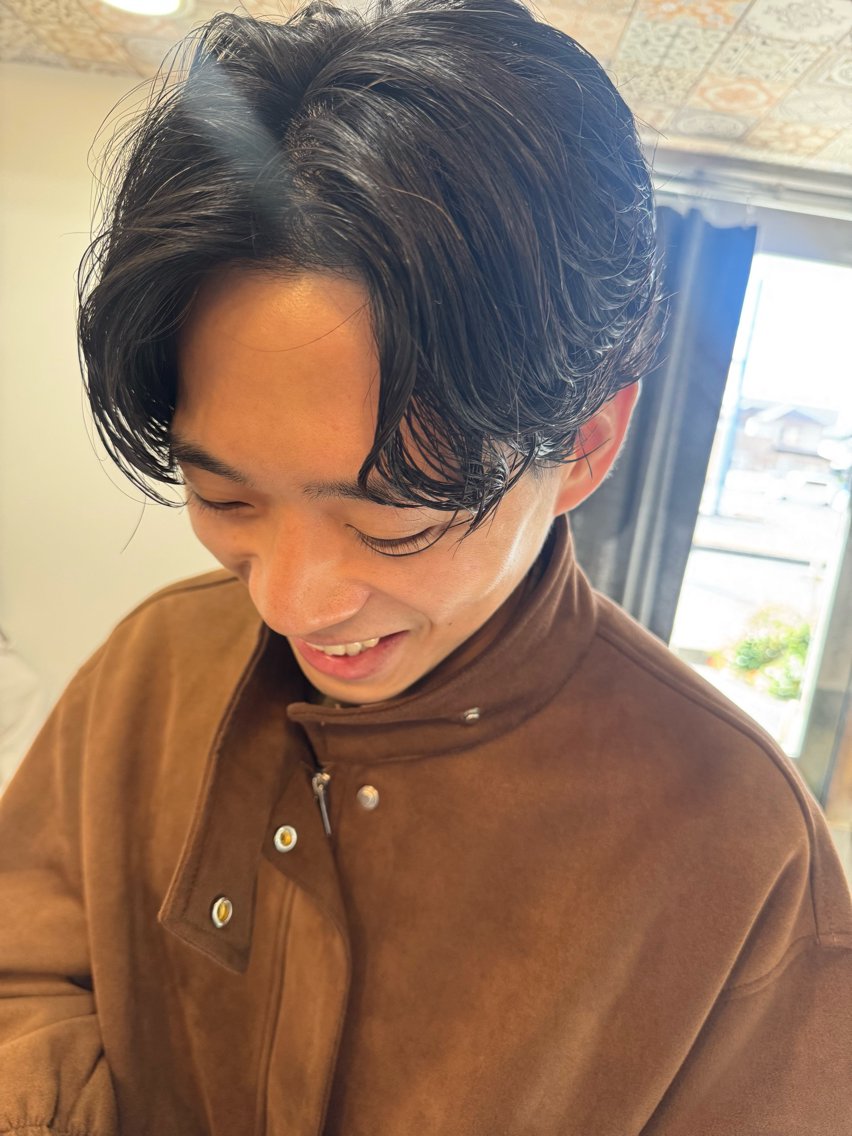 ミディアム パーマ メンズ 荒牧 絵美のヘアスタイル