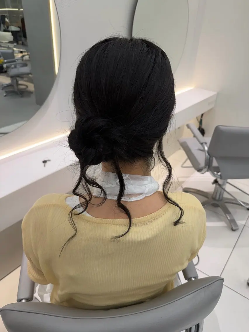 ヘアアレンジ 結婚式・ブライダル ヘアセット ヘアセット🎀耳つぼ 👂💎MONAMIのヘアスタイル