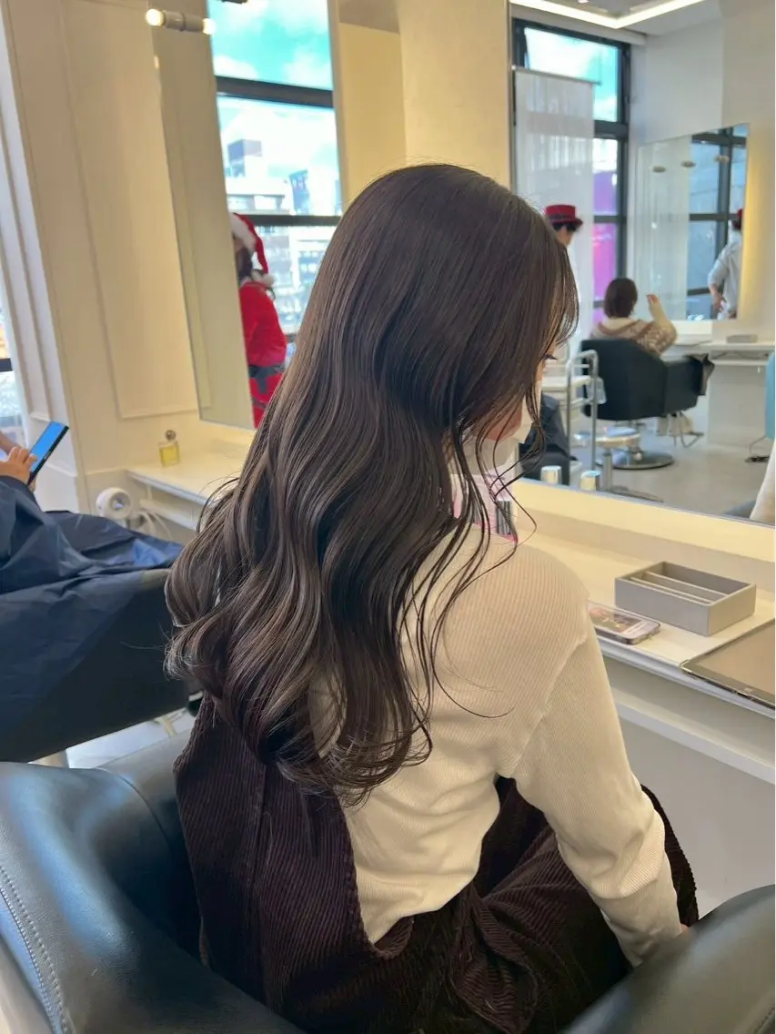ロング カラー ヘアカラー ParveMix🎀 稲垣 詞葉のヘアスタイル