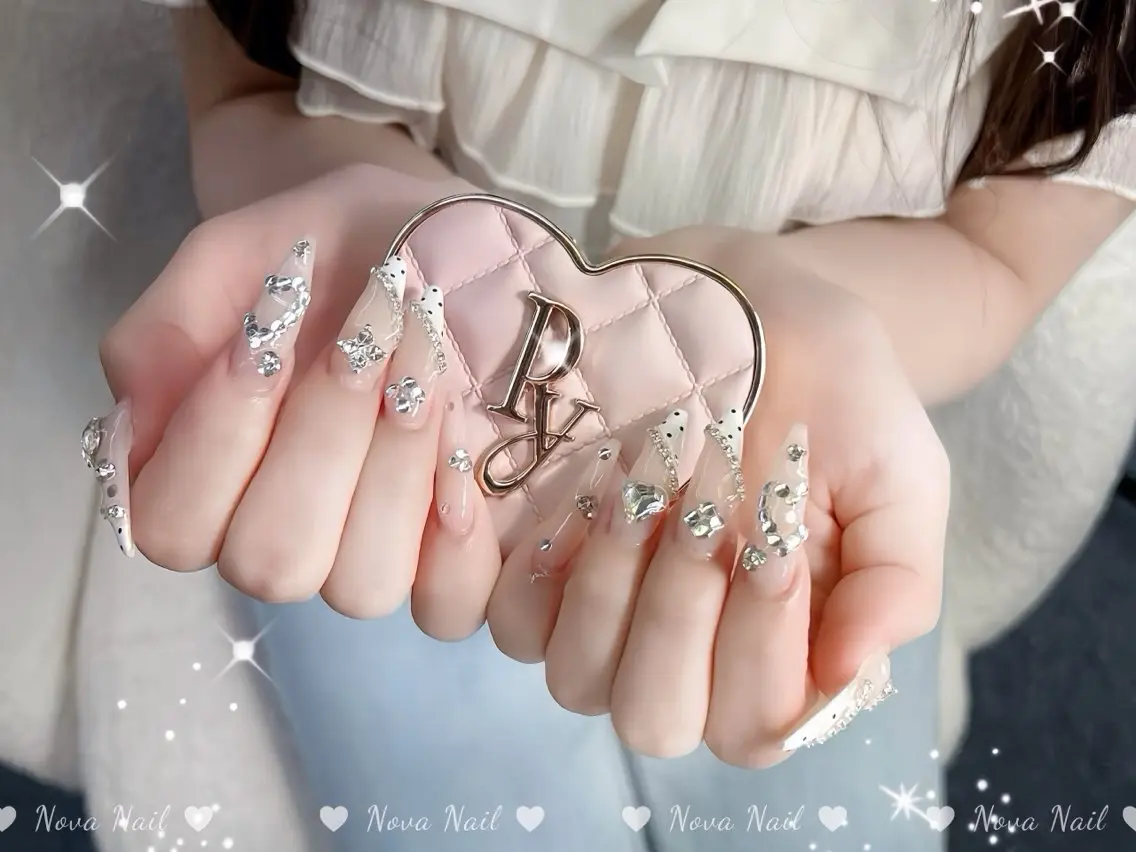 ネイル 韓国ネイル ロングネイル スカルプネイル ワンホンネイル ハンドネイル Kitty Nailのネイルデザイン