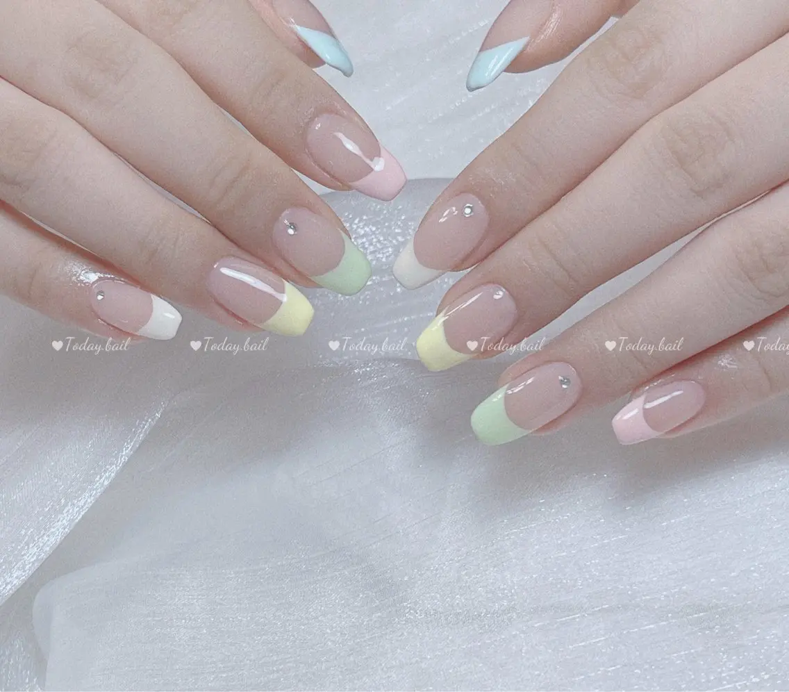 ネイル フレンチネイル ハンドネイル 🎀Today nail💅のネイルデザイン