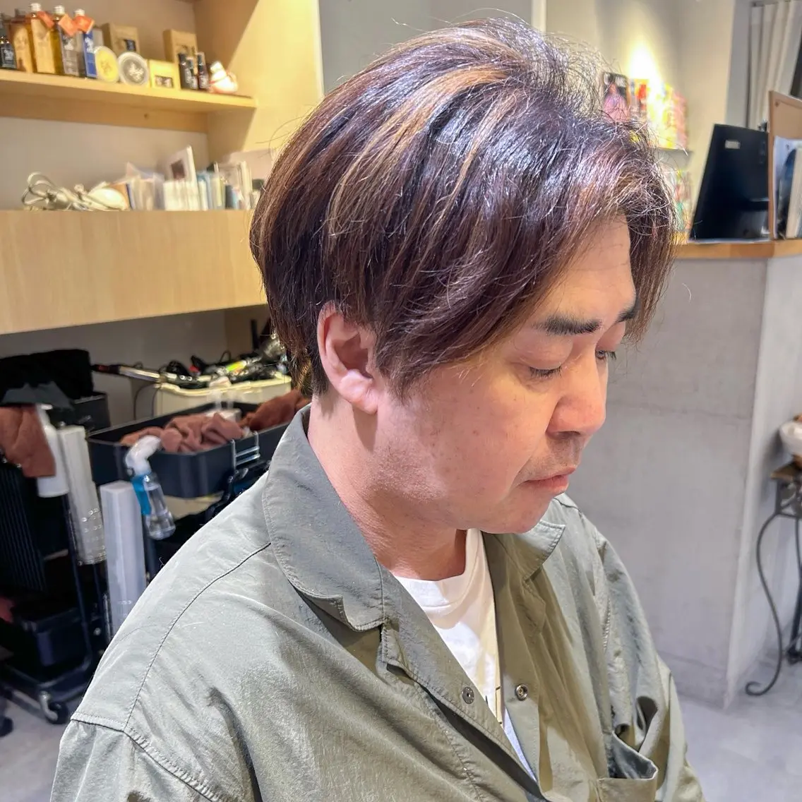 ショート カラー メンズ センターパート メンズハイライト ハイライトカラー ハイライト ヘアカラー 甲斐 瑞稀のヘアスタイル