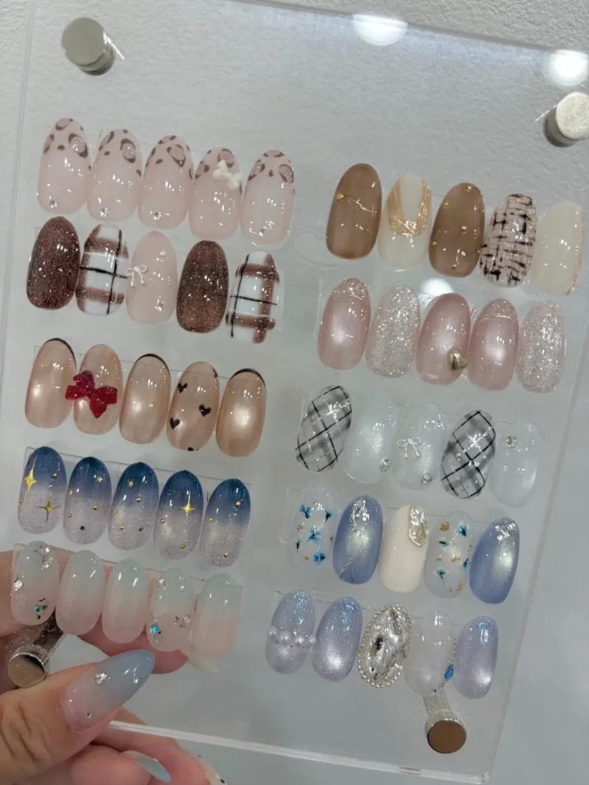 ネイル NAO🐰🎀 ちゅるん⌇パラジェルのネイルデザイン
