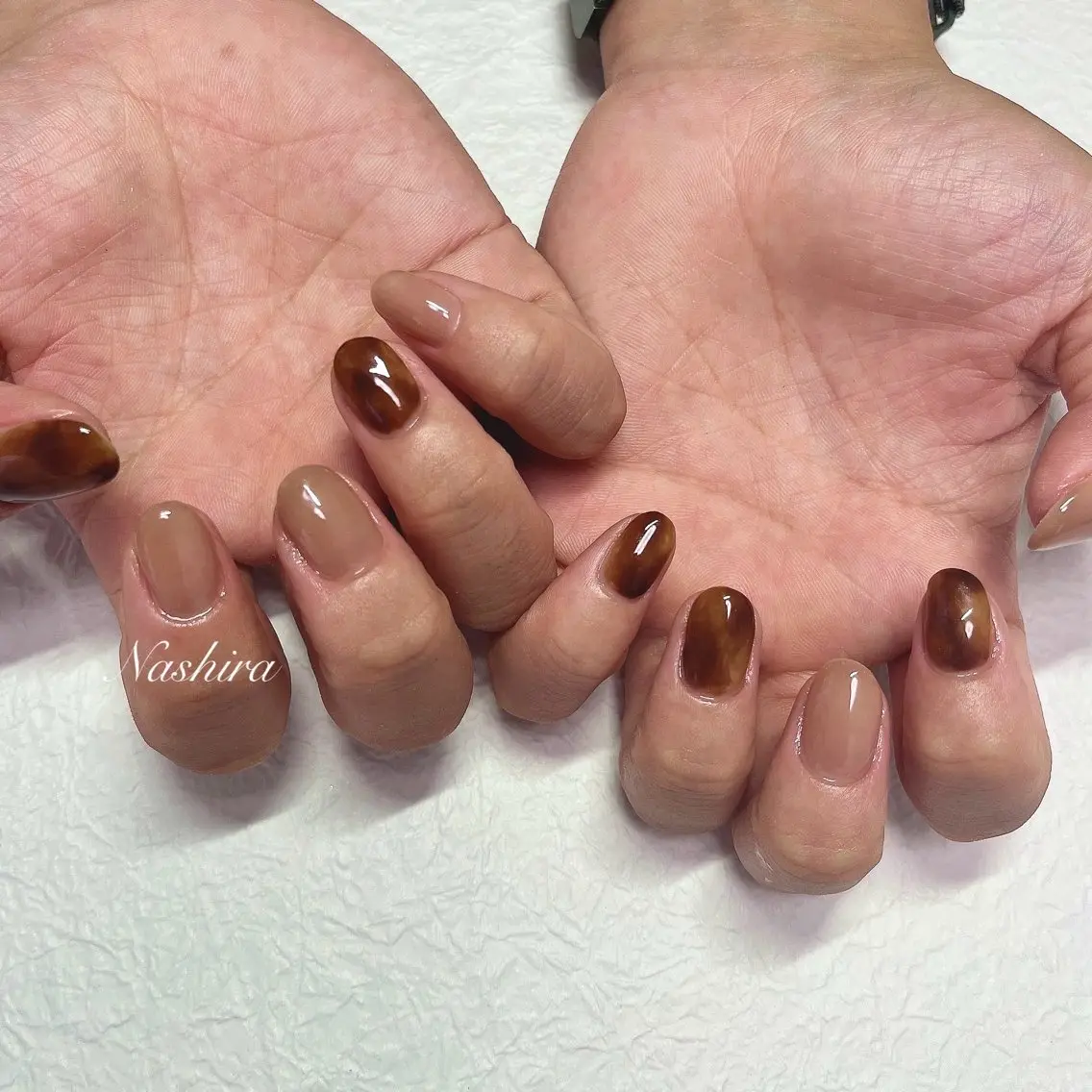 ネイル べっ甲ネイル Nashira moeのネイルデザイン