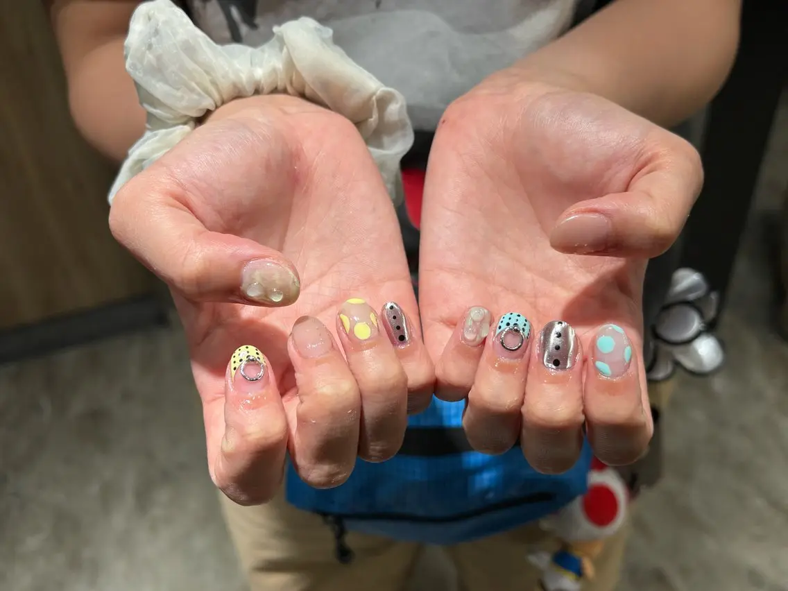 ネイル ハンドネイル Yuui 💛のネイルデザイン