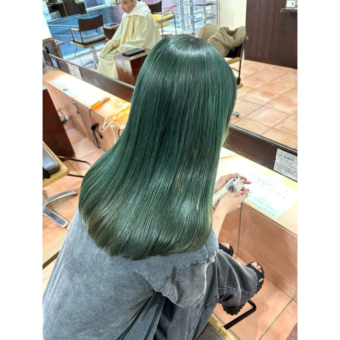 セミロング カラー ヘアアレンジ カット ヘアカラー トリートメント 🦋エクステ/透明感 カラー🦋宮川莉央のヘアスタイル