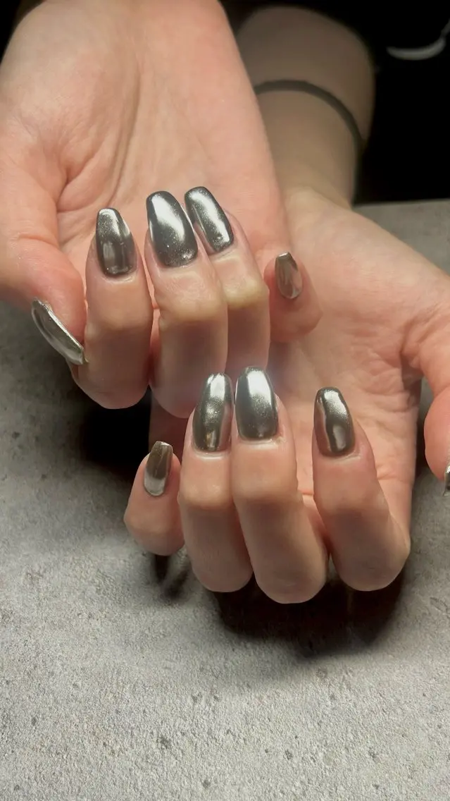 ネイル ハンドネイル AMUCI NAIL Shihomiのネイルデザイン