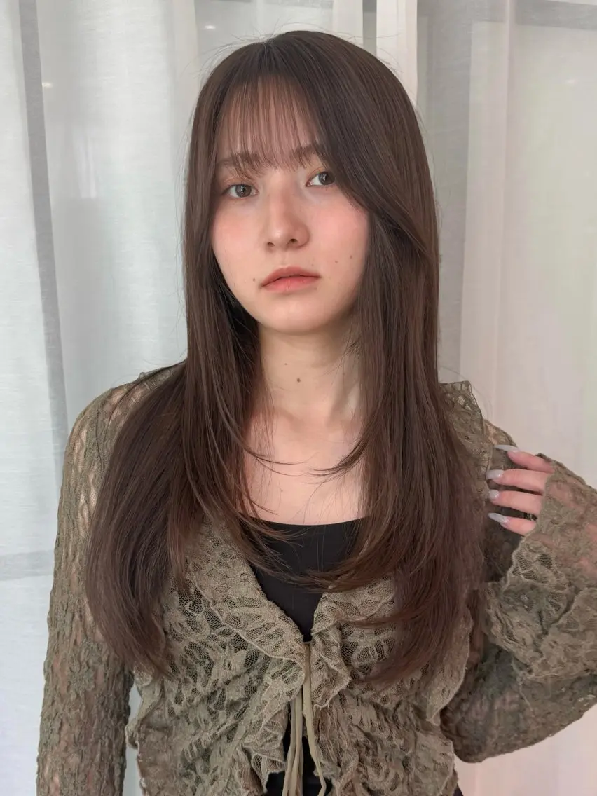 ロング カラー ブラウンカラー オリーブブラウン 顔まわりレイヤー レイヤーカット カット ヘアカラー nana/レイヤー /ボブ/梅田のヘアスタイル