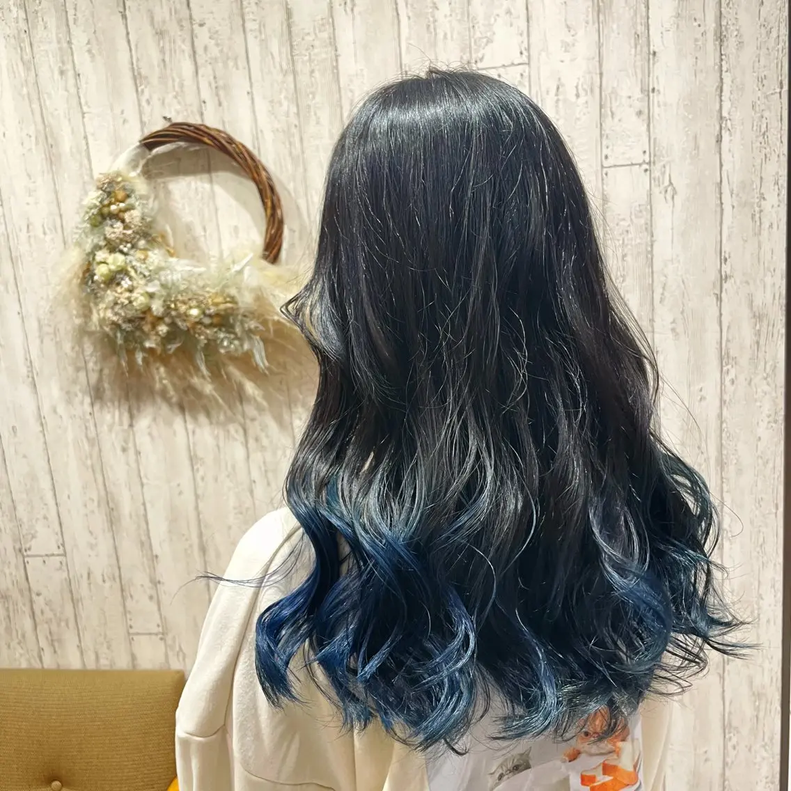 ロング カラー ヘアアレンジ 黒髪 ブルーカラー ブルーブラック デザインカラー グラデーションカラー Mizuki 🐰🌟のヘアスタイル