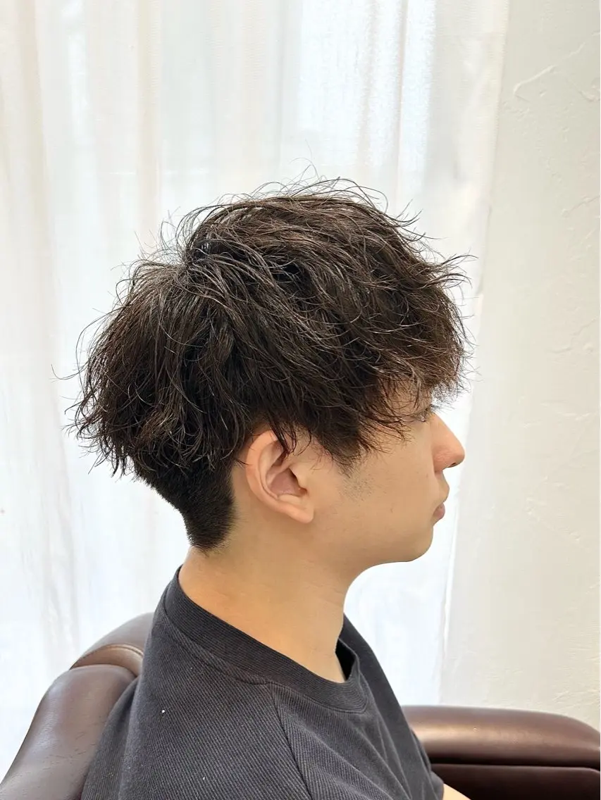 ショート パーマ ツイストスパイラルパーマ スパイラルパーマ カット ヘアカラー WILLOW京橋 小玉泰基のヘアスタイル