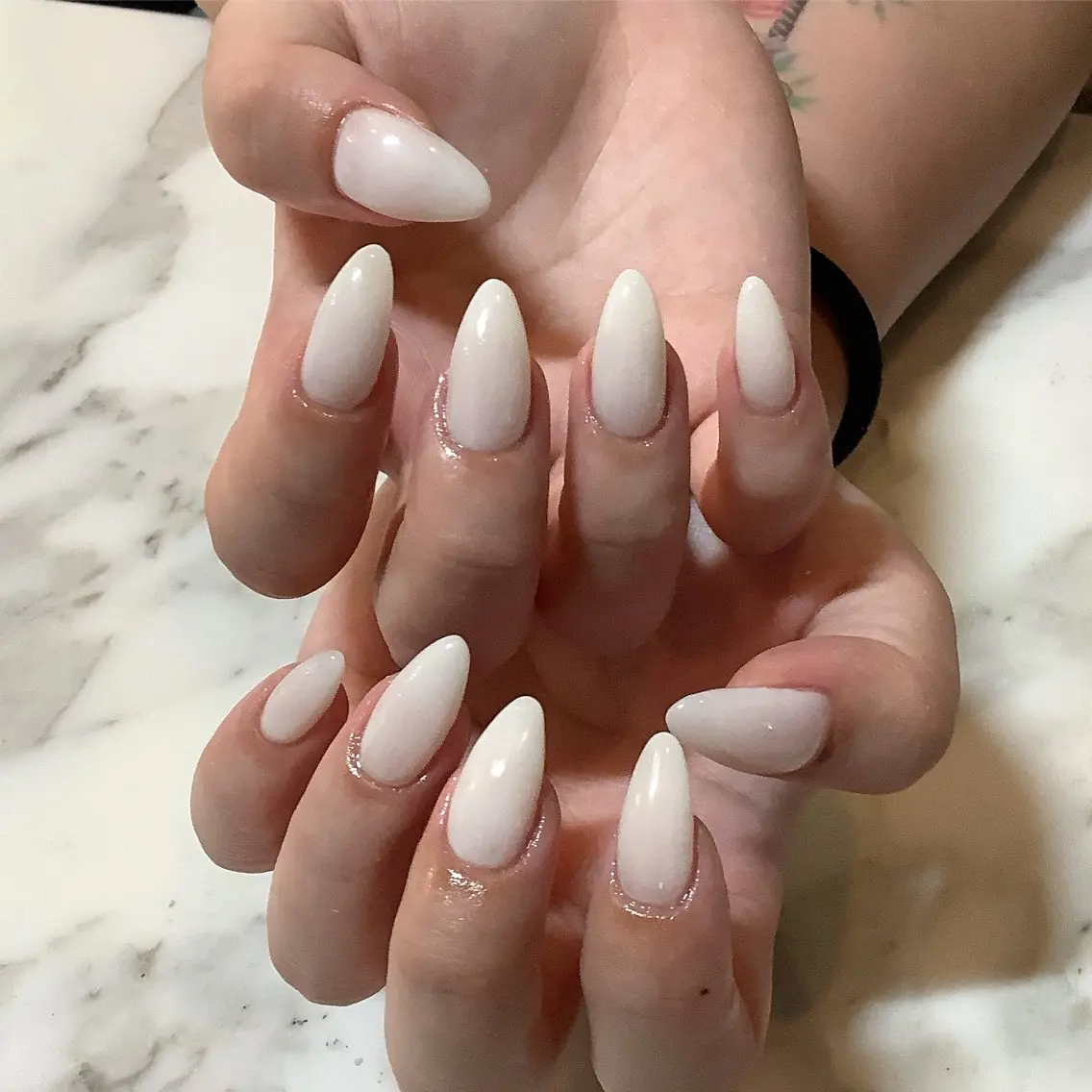 ネイル ワンカラーネイル ハンドネイル ハンドケア kii nailsのネイルデザイン