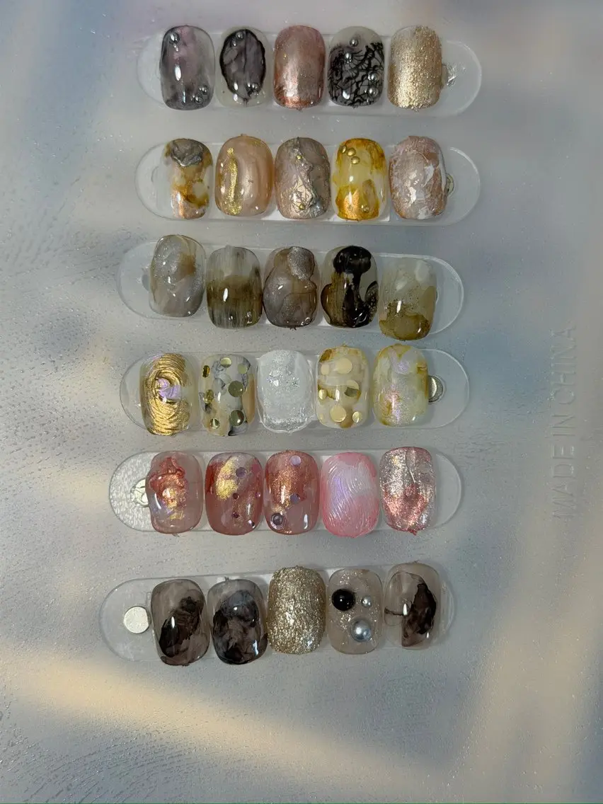 ネイル ハンドネイル YUMI ニュアンスnailsのネイルデザイン