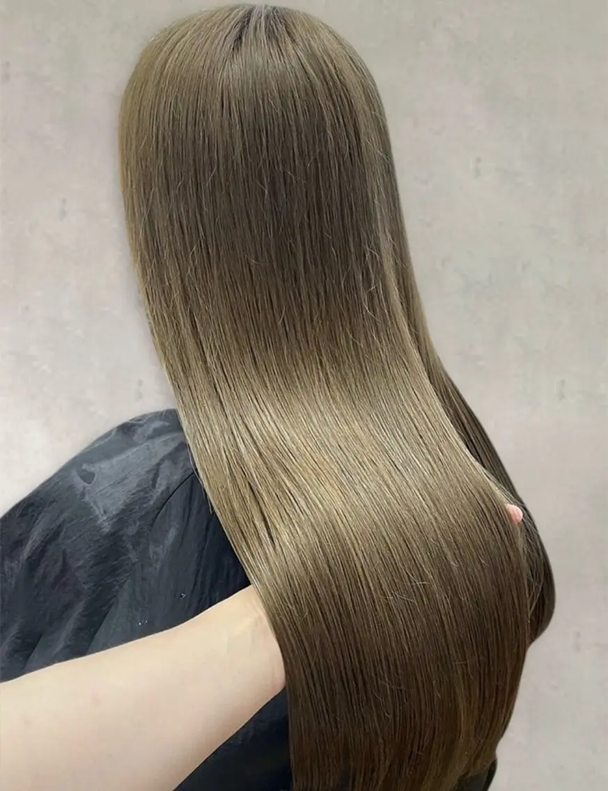 ロング カラー カット ヘアカラー 石井 彩乃のヘアスタイル