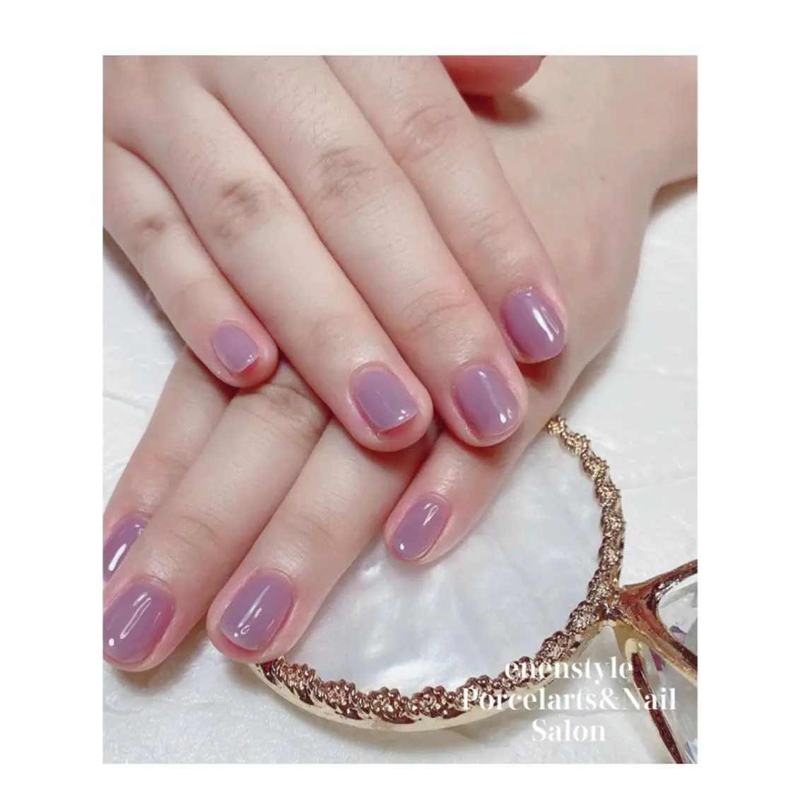 ショート ネイル ジェルネイル ニュアンスネイル オフィスネイル ワンカラーネイル パラジェル 🐾enen style 🐾のネイルデザイン