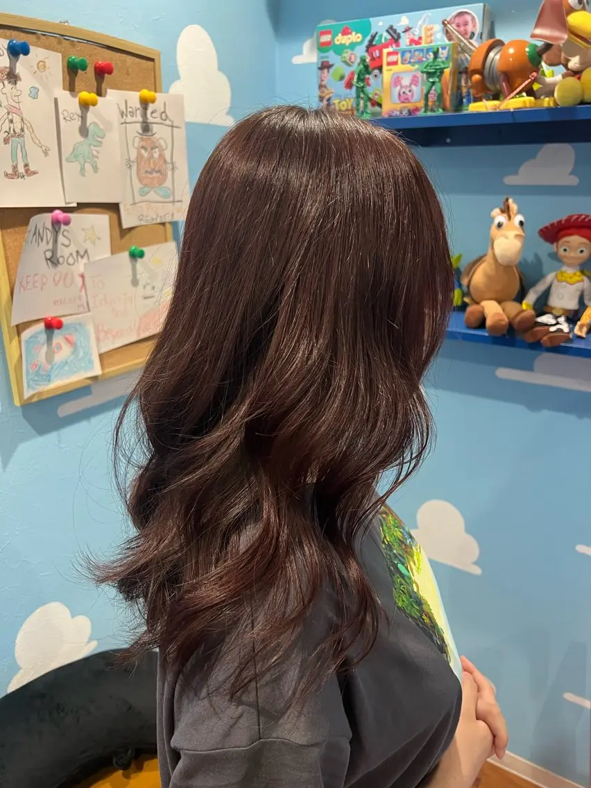 ミディアム カラー ブラウンカラー ピンクカラー ピンクブラウン 🌟横田 千波🌟のヘアスタイル